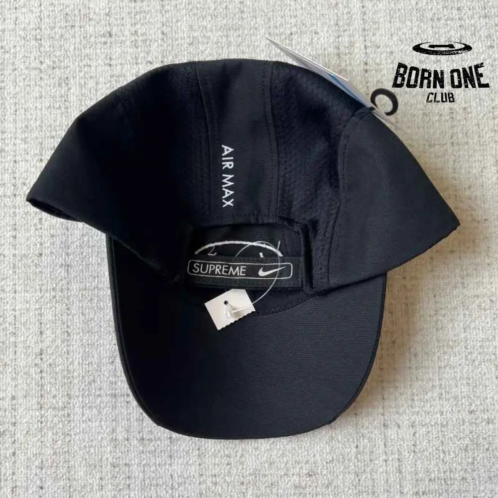 Boné Supreme x Nike Running Preto