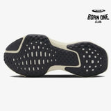 Nike Invincible Run 3 - Bege