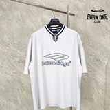 Camiseta Balenciaga Football V-neck Oversized Cinza