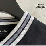 Camiseta Balenciaga Football V-neck Oversized Preta
