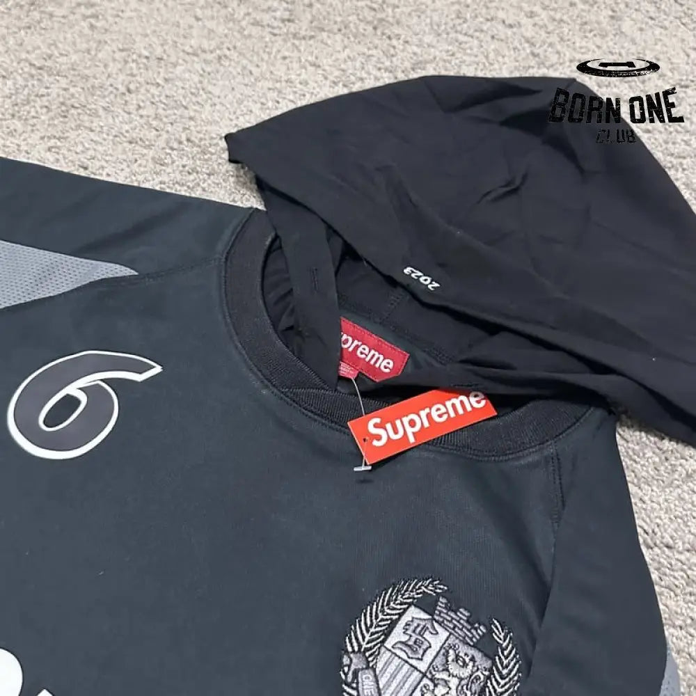 Conjunto Supreme Hooded Soccer Preto