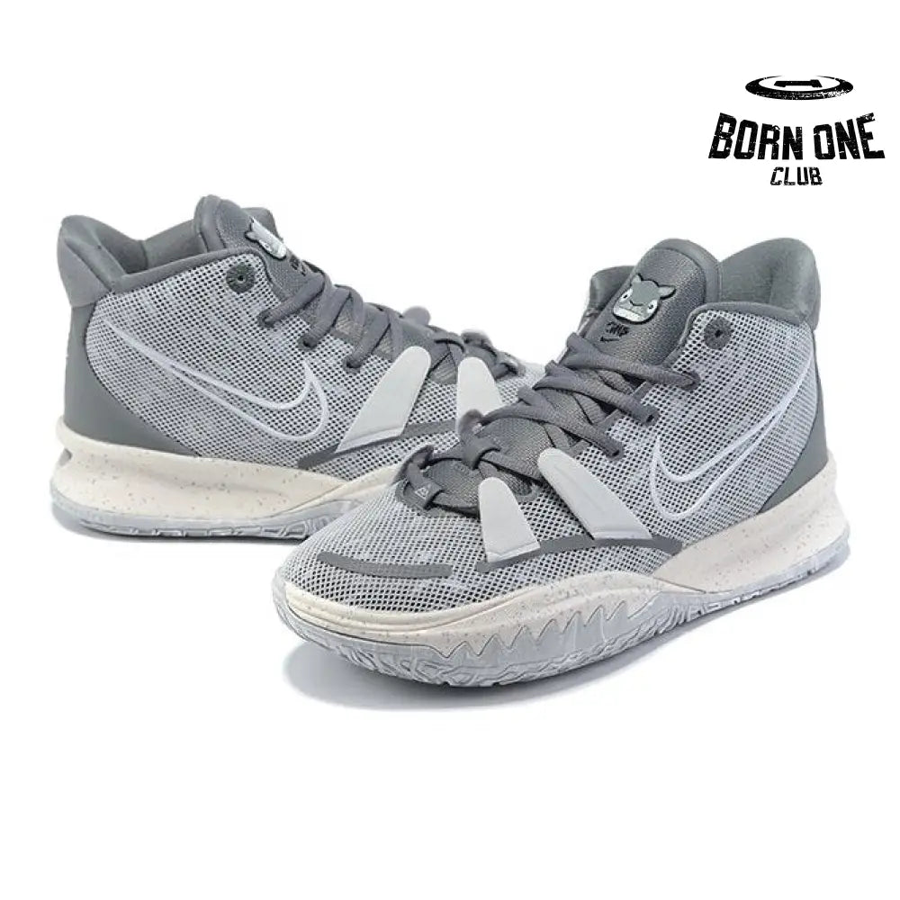 NIKE KYRIE 7 x CHIP