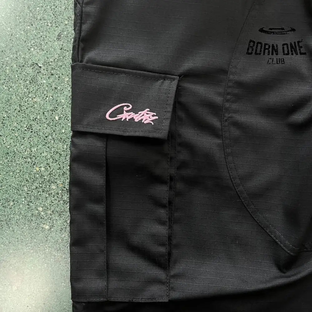 Calça Corteiz Cargo Preta e Rosa