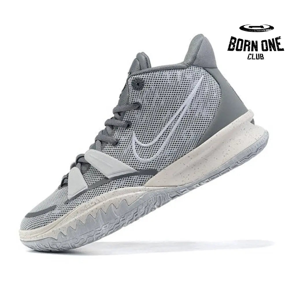 NIKE KYRIE 7 x CHIP