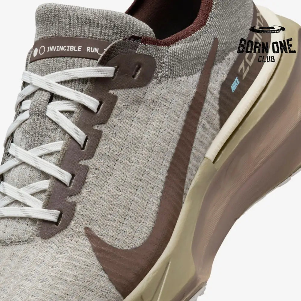 Nike Invincible Run 3 - Marrom