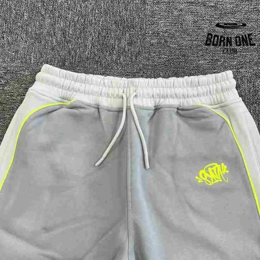 Conjunto Synaworld Pipe Hoodie & Shorts