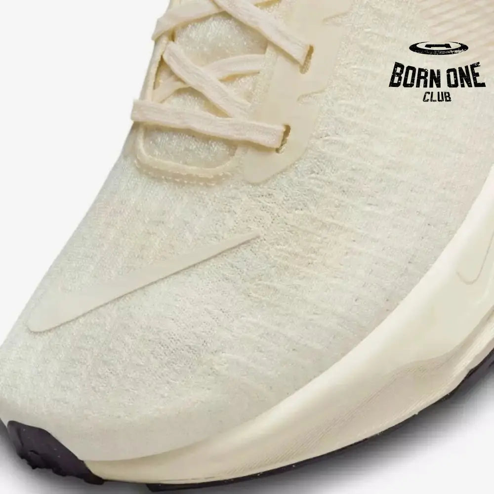Nike Invincible Run 3 - Bege