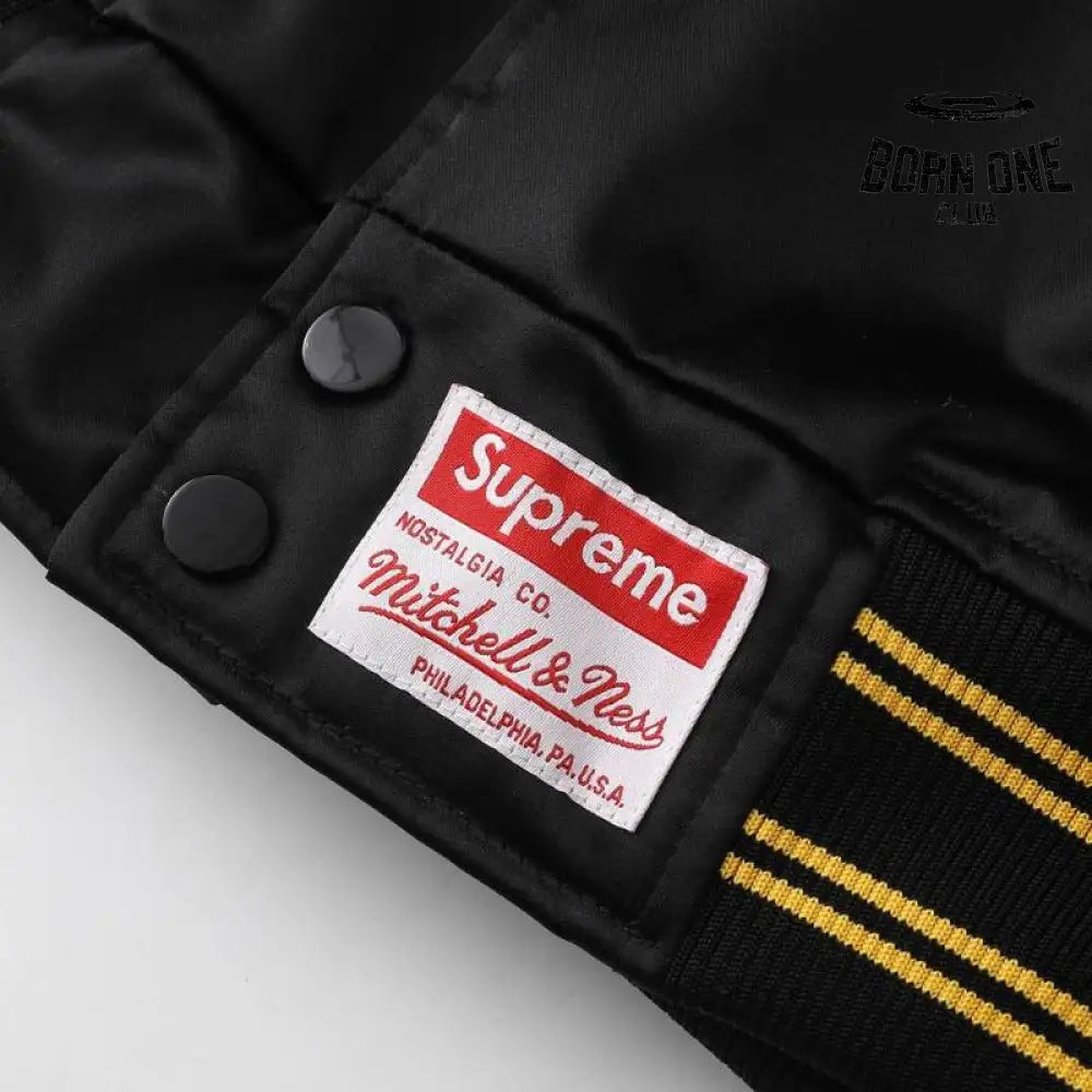 Jaqueta Supreme x Mitchell & Ness Varsity Satin Black
