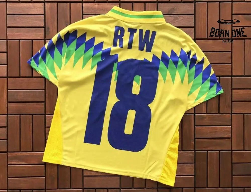 Camiseta Corteiz Futebol Brasil Amarela