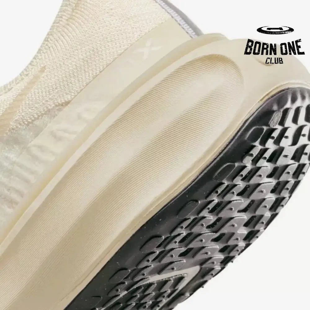 Nike Invincible Run 3 - Bege