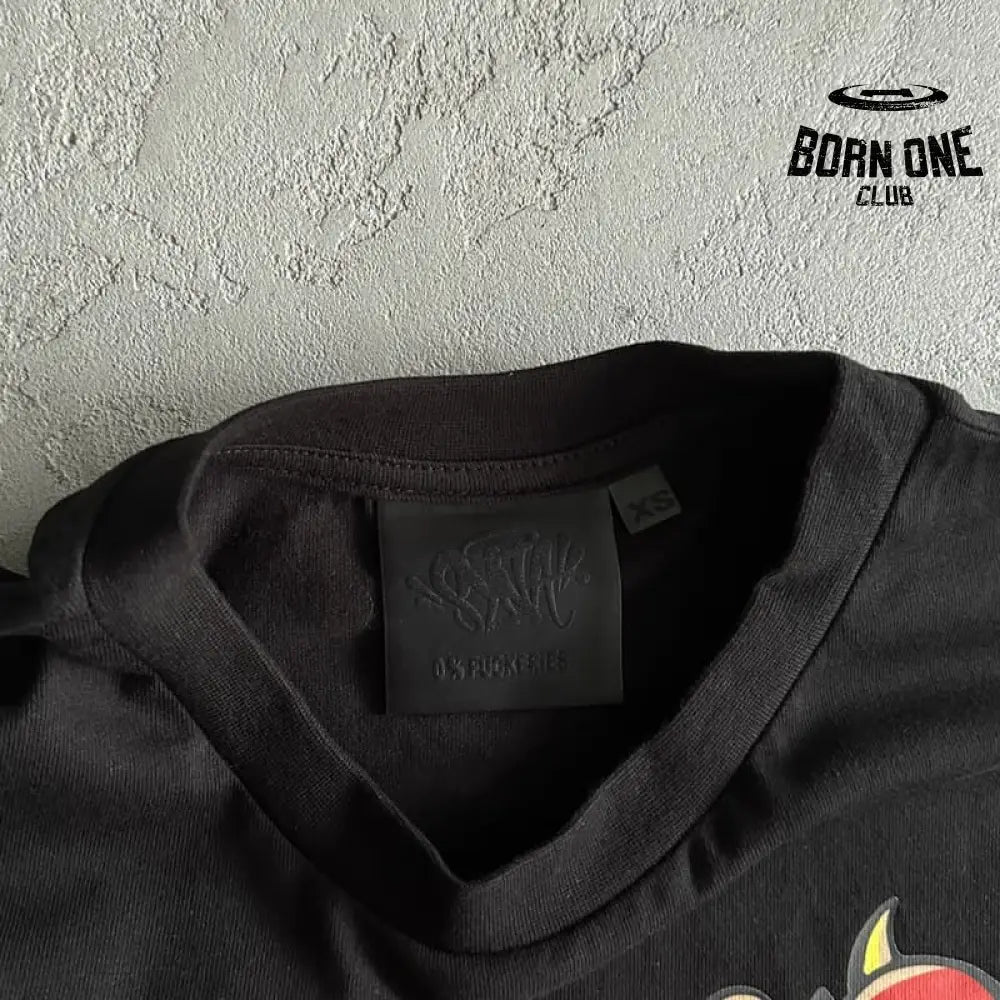 Camiseta Syna World Devil