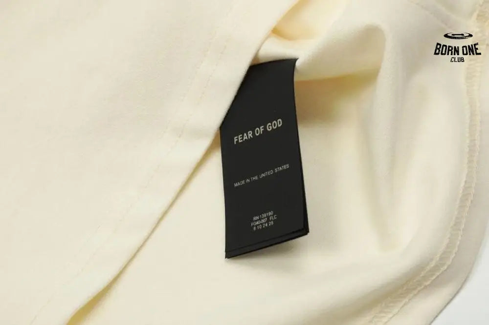 Camiseta Essentials