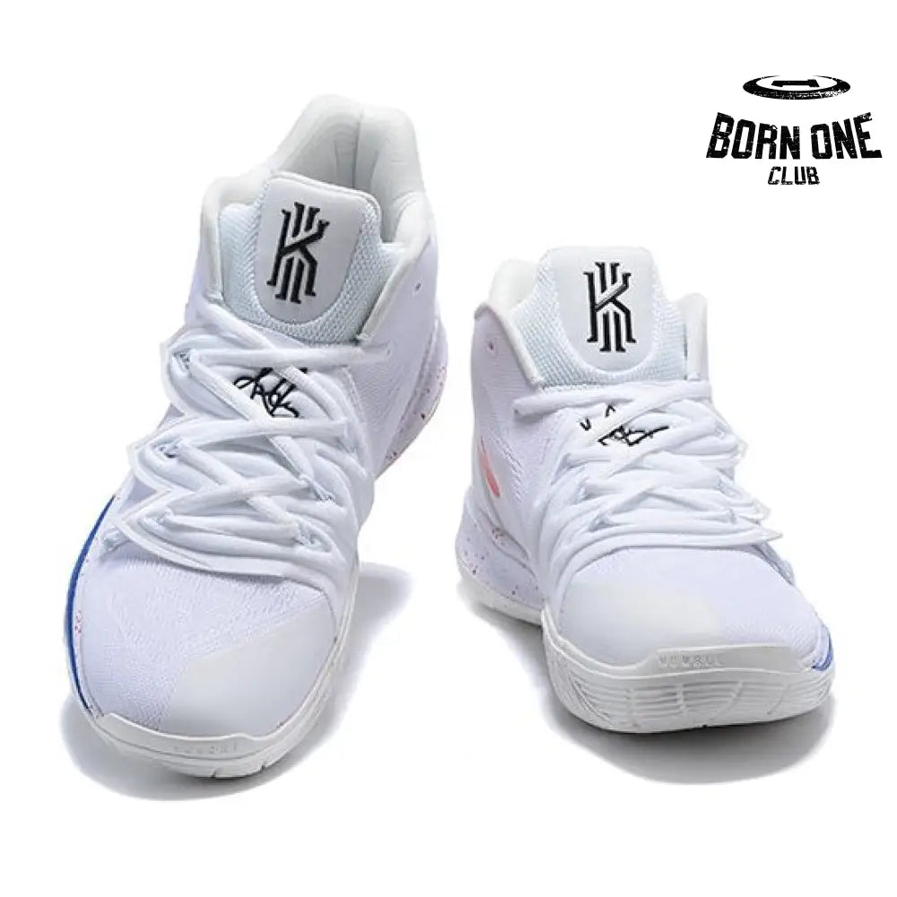NIKE KYRIE 5 x UCONN HOME PE
