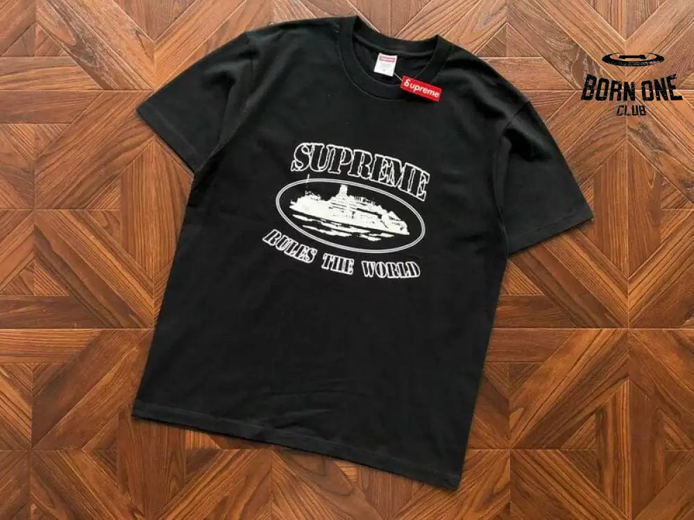 Camiseta Corteiz x Supreme Rules The World Black