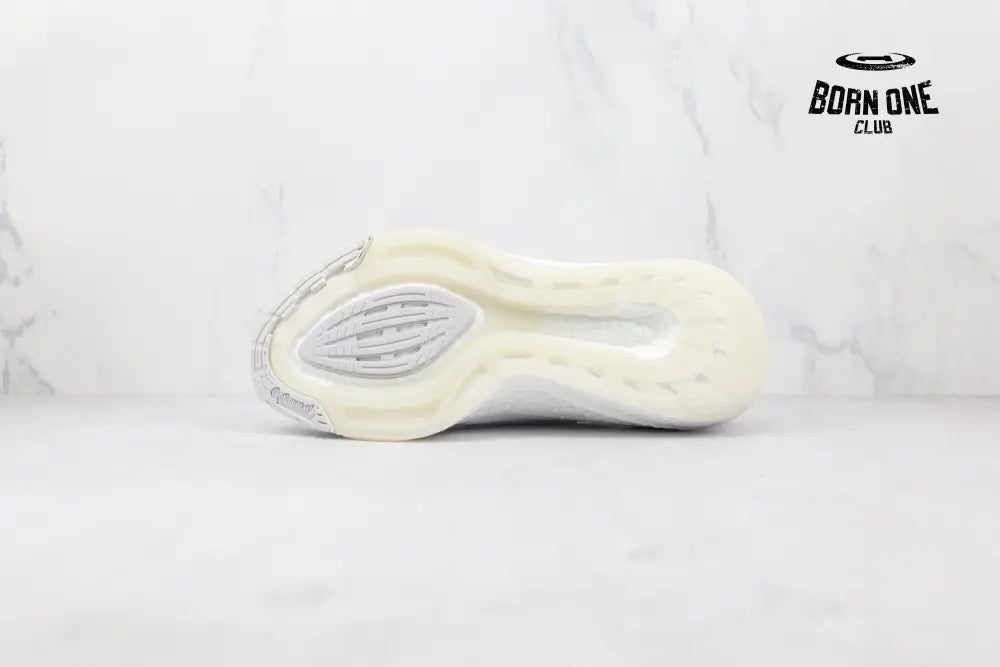 Adidas UltraBoost 22 Triple White Adidas Ultra Boost 22 Triple White