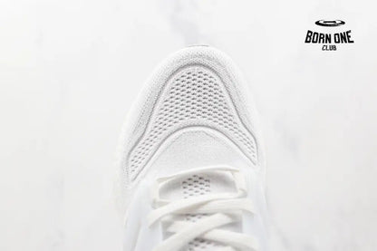 Adidas UltraBoost 22 Triple White Adidas Ultra Boost 22 Triple White