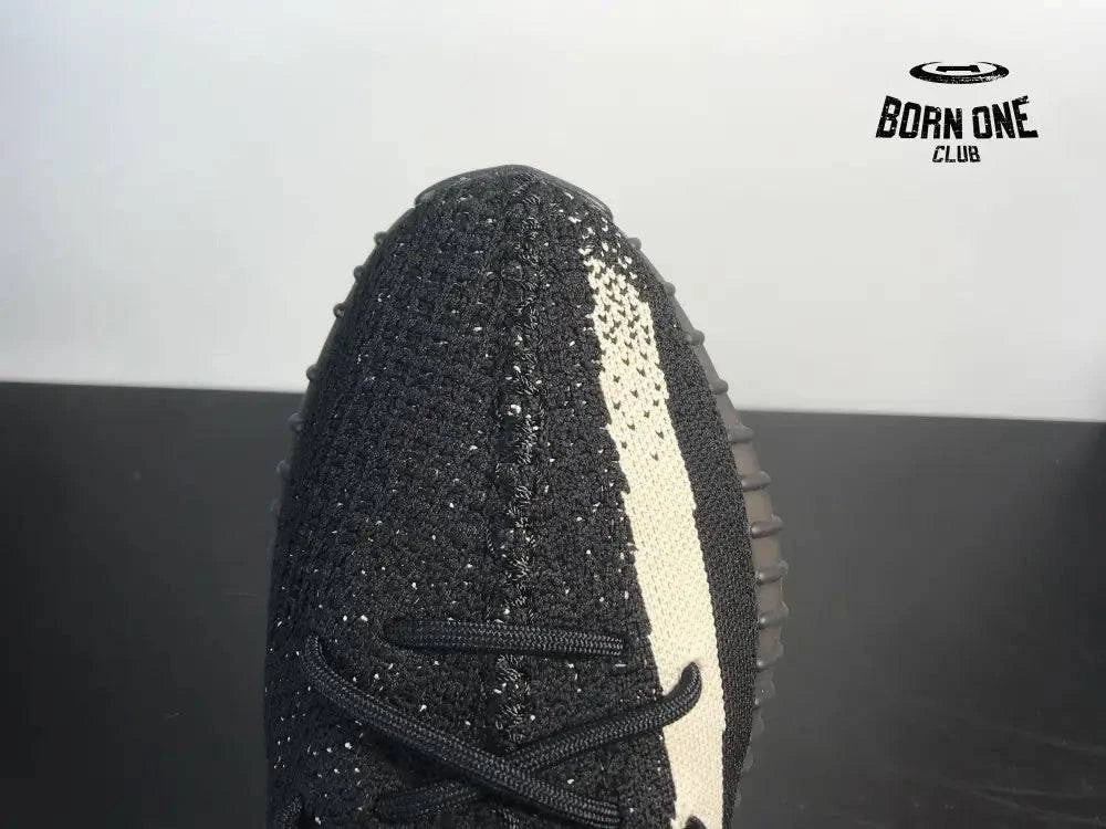 Adidas Yeezy Boost 350 V2 Oreo Adidas Yeezy Boost 350 V2 Oreo