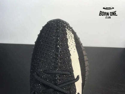 Adidas Yeezy Boost 350 V2 Oreo Adidas Yeezy Boost 350 V2 Oreo