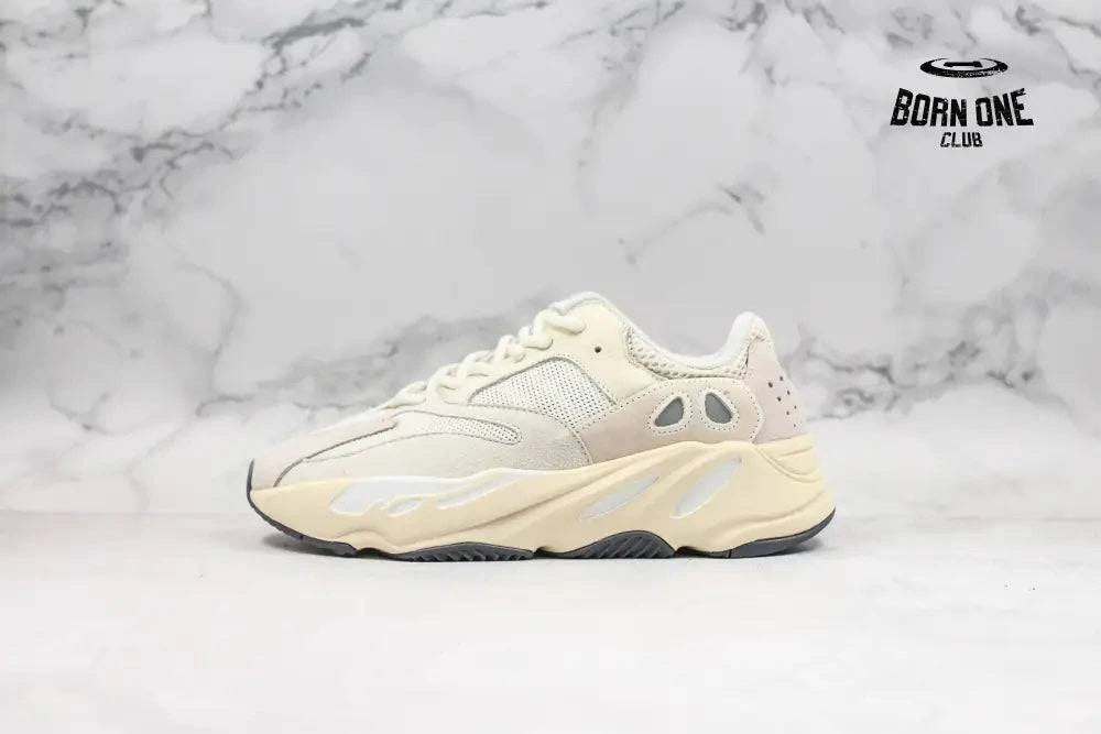Adidas Yeezy Boost 700 Analog Adidas Yeezy Boost 700 Analog