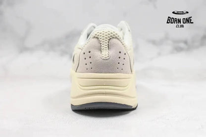 Adidas Yeezy Boost 700 Analog Adidas Yeezy Boost 700 Analog