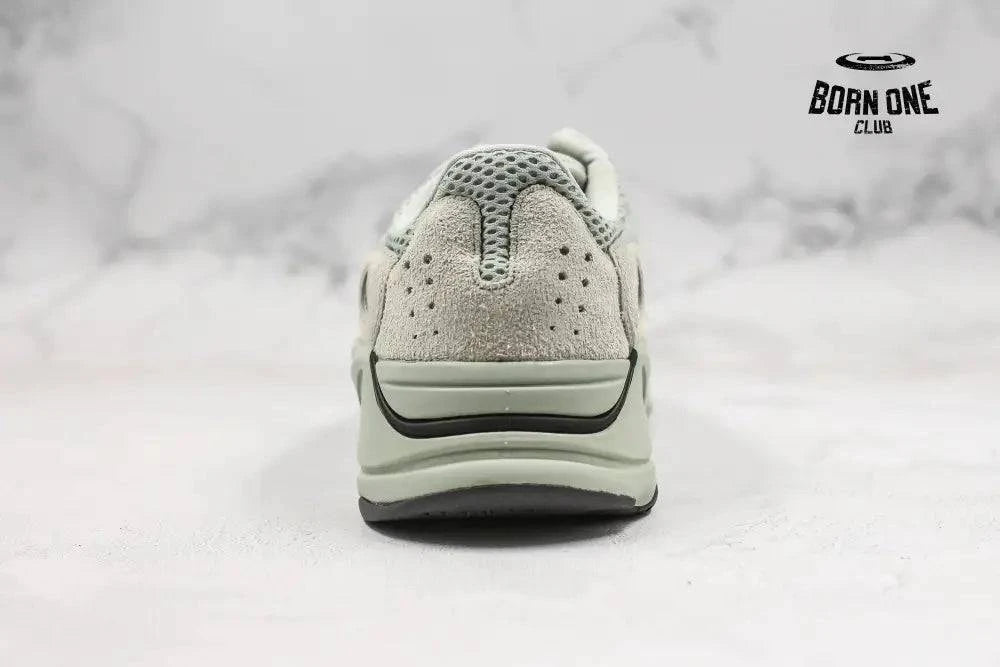 Adidas Yeezy Boost 700 Salt Adidas Yeezy Boost 700 Salt