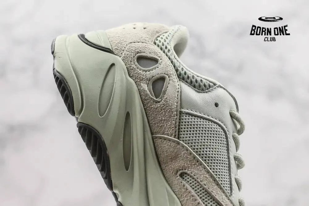Adidas Yeezy Boost 700 Salt Adidas Yeezy Boost 700 Salt