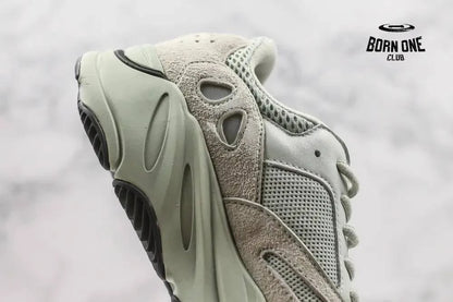 Adidas Yeezy Boost 700 Salt Adidas Yeezy Boost 700 Salt