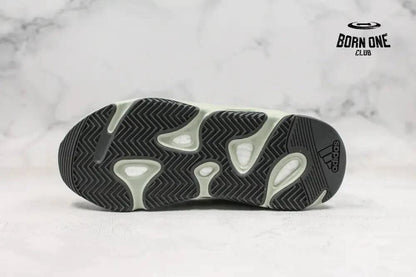 Adidas Yeezy Boost 700 Salt Adidas Yeezy Boost 700 Salt