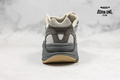 Adidas Yeezy Boost 700 Tephra Adidas Yeezy Boost 700 Tephra