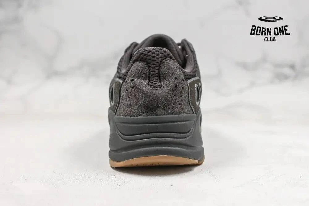 Adidas Yeezy Boost 700 Utility black Adidas Yeezy Boost 700 Utility black