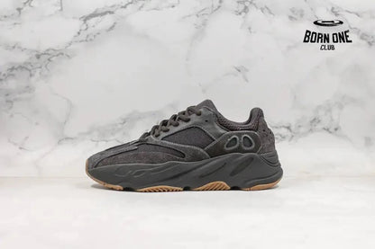 Adidas Yeezy Boost 700 Utility black Adidas Yeezy Boost 700 Utility black