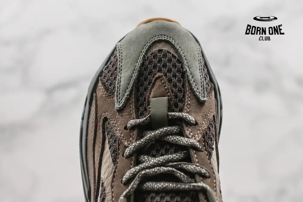 Adidas Yeezy Boost 700 V2 Geode Adidas Yeezy Boost 700 V2 Geode