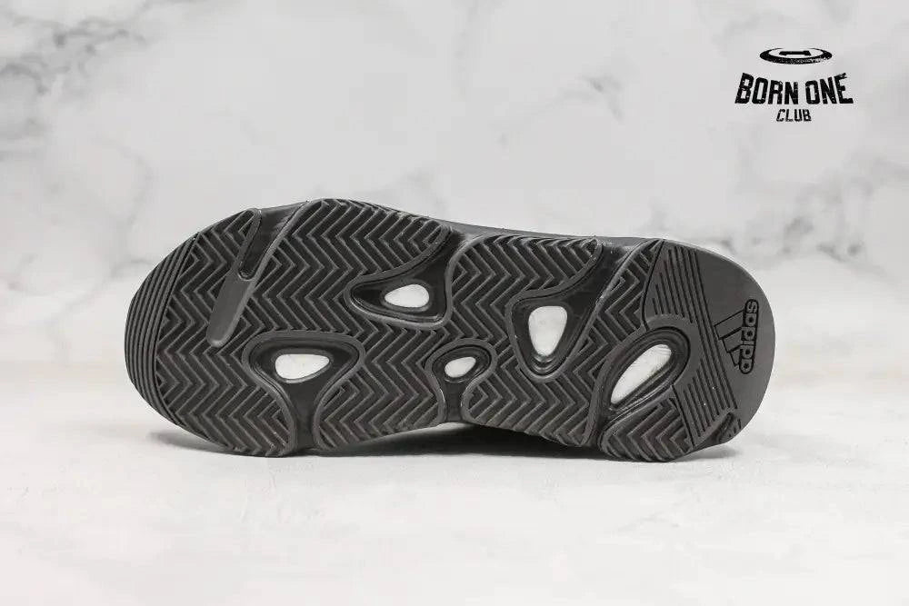 Adidas Yeezy Boost 700 Vanta Adidas Yeezy Boost 700 Vanta