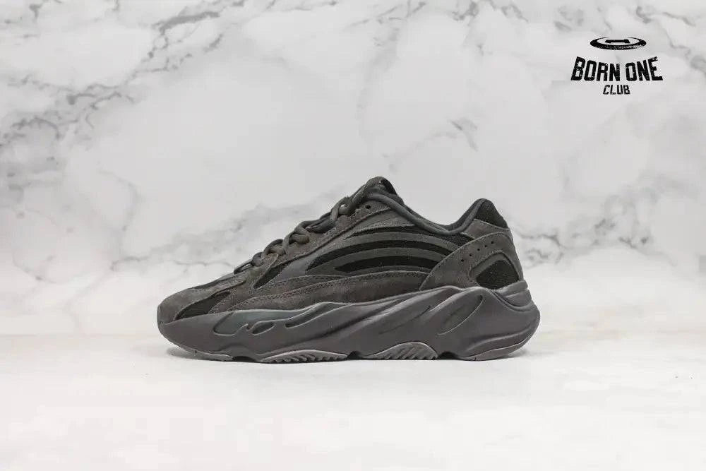 Adidas Yeezy Boost 700 Vanta Adidas Yeezy Boost 700 Vanta