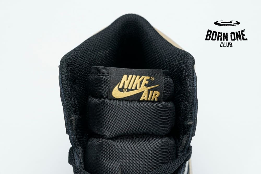 Air Jordan 1 Retro High Black Metallic Gold 555088-032