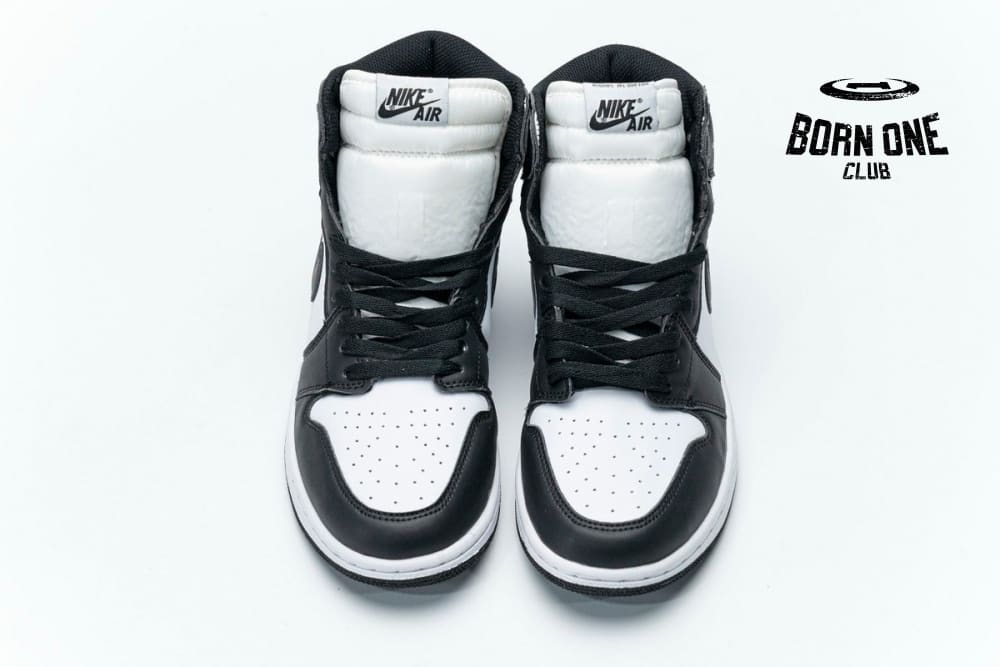 Air Jordan 1 Retro High Black White 555088-010