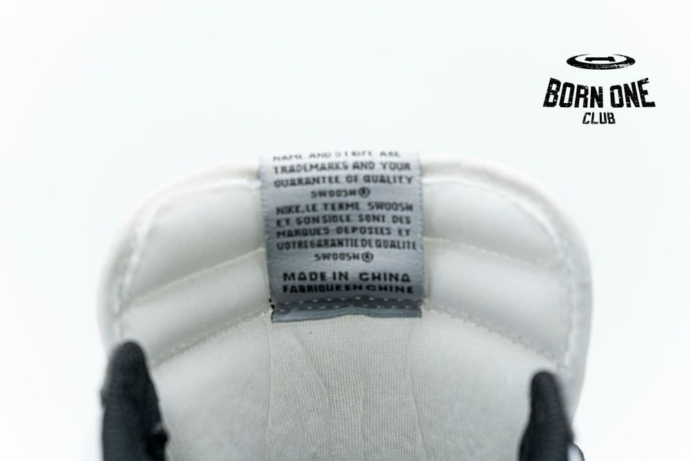 Air Jordan 1 Retro High Black White 555088-010