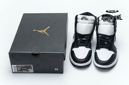 Air Jordan 1 Retro High Black White 555088-010