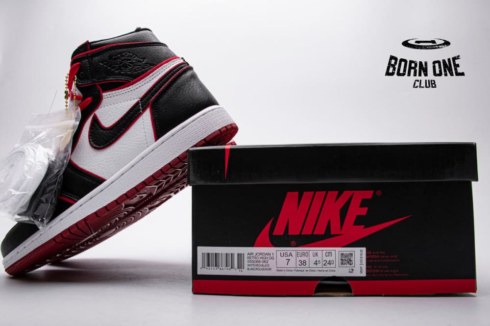 Air Jordan 1 Retro High Bloodline 555088-062
