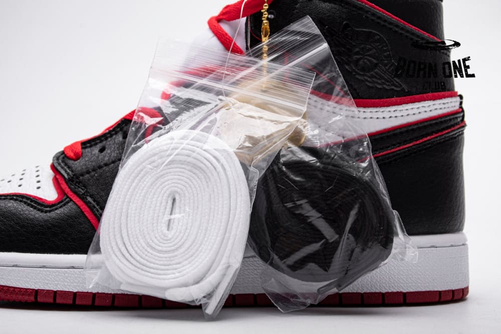 Air Jordan 1 Retro High Bloodline 555088-062