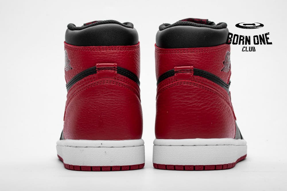Air Jordan 1 Retro High Bred Banned 555088-001