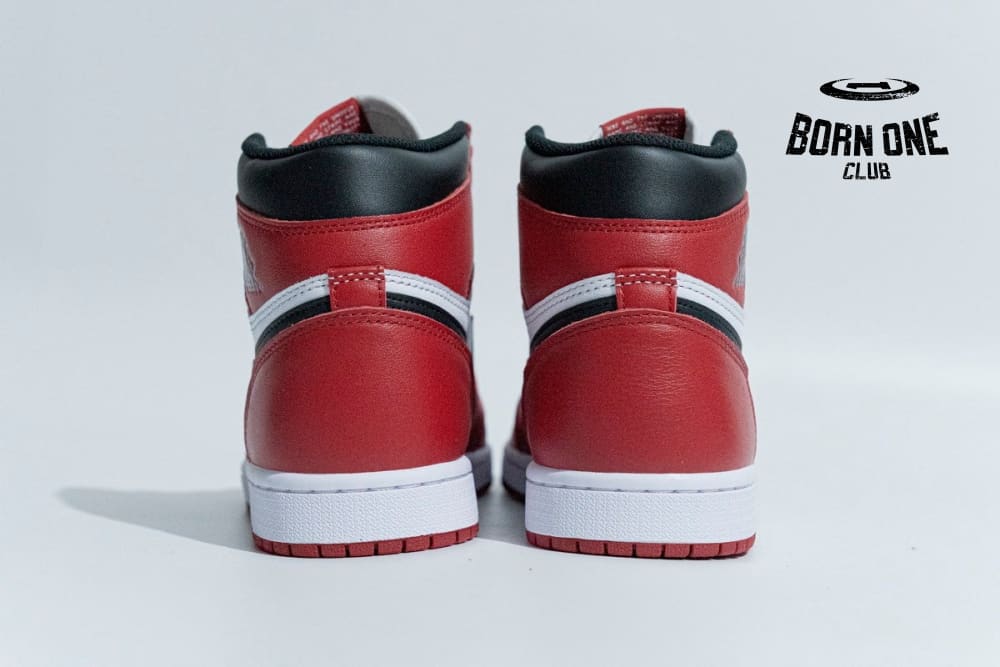 Air Jordan 1 Retro High Chicago 555088-101