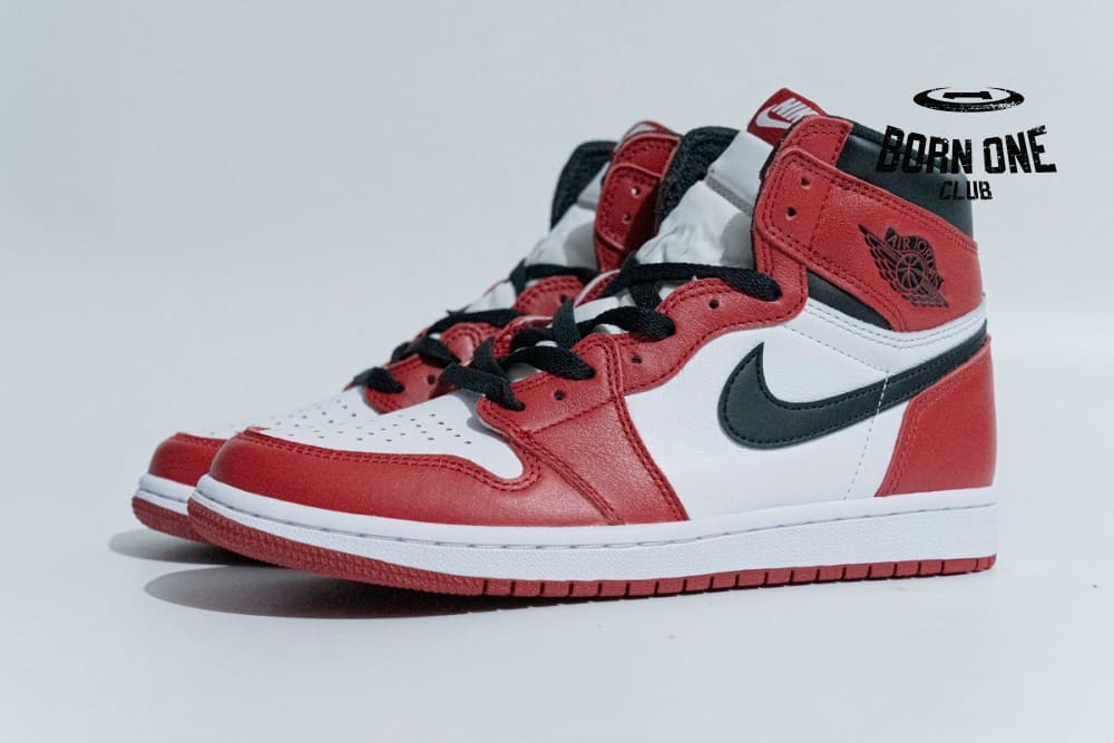 Air Jordan 1 Retro High Chicago 555088-101
