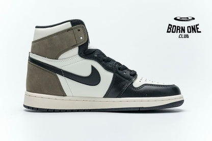 Air Jordan 1 Retro High Dark Mocha 555088-105
