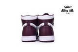 Air Jordan 1 Retro High OG Bordeaux 555088-611