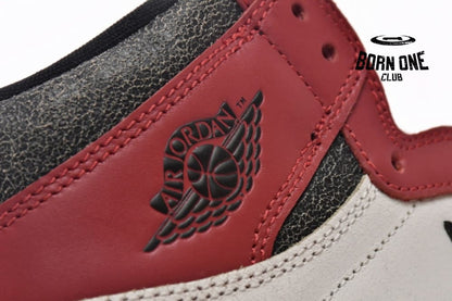 Air Jordan 1 Retro High OG Chicago Lost and Found DZ5485-612