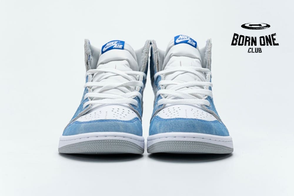 Air Jordan 1 Retro High OG Hyper Royal 555088-402