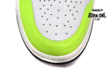 Air Jordan 1 Retro High OG Visionaire 555088-702