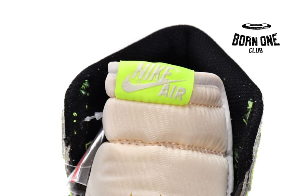 Air Jordan 1 Retro High OG Visionaire 555088-702