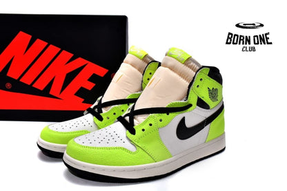 Air Jordan 1 Retro High OG Visionaire 555088-702